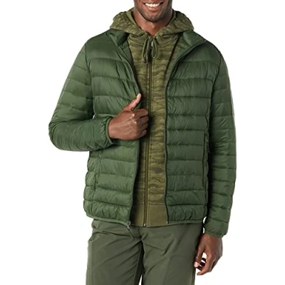 Bild av Amazon Essentials lättviktig vattentålig pufferjacka för män (finns i stora och långa), mörkgrön, X Large