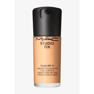 Bild av MAC Studio FIX Fluid SPF15 Foundation, Storlek: 30 ml, Nc20