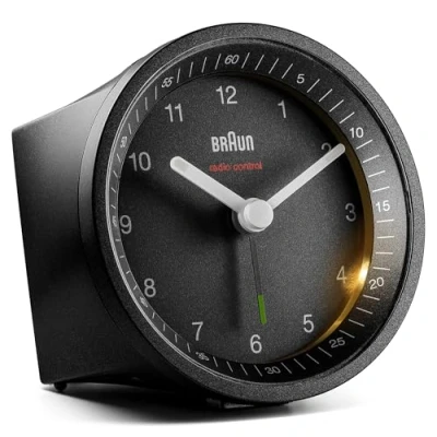 Bild av Braun Classic Radio Controlled Analogue Alarm Clock For Central European Time Zone (DCF/GMT+1) with Snooze and Light, Quiet Movement, Crescendo Beep in Black, model BC07B DCF.