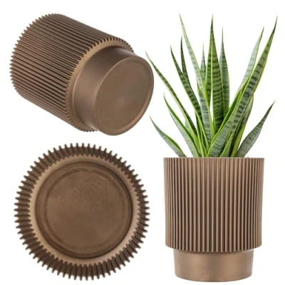 Bild av KADAX Dekorativ blomkruka av plast, rund växtkruka för inomhus och utomhusbruk, modern ytterkruka inomhusväxter (guld, 15,5 cm)