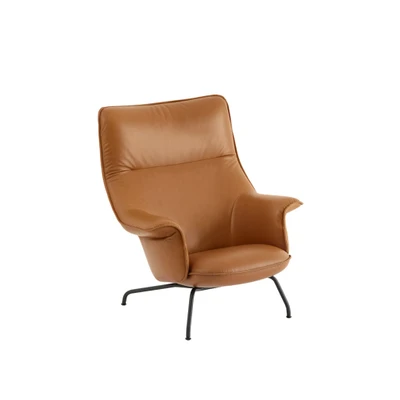 Bild av Muuto Doze Lounge Chair and ottoman Fåtölj Refine Leather Cognac / Black L: 95,5 x B: 100 H: 106 SH: 40 cm